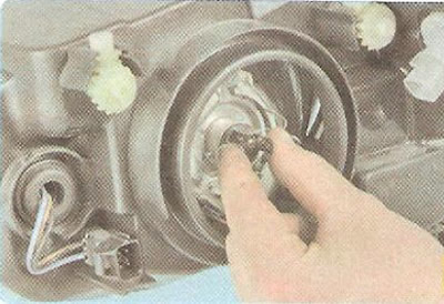 Шевроле круз — замена ламп задних фонарей — журнал за рулем