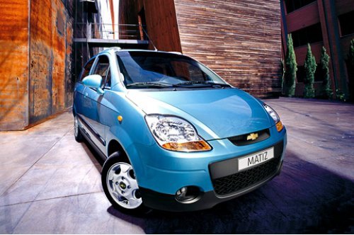 Миниатюрный Chevrolet Spark прекрасно чувствует себя в тесных жизненных условиях мегаполиса.