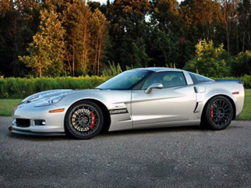 Назначение машины выдаёт ничтожный клиренс: Corvette Z06 ClubSport — автомобиль для трек-дней.