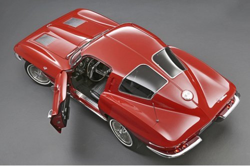 Оригинальный Corvette Stingray 1963 года в свое время стал настоящим прорывом в американском…