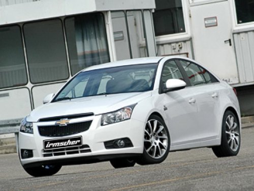 Европейские дилеры марки Chevrolet уже начали принимать заказы на седан Cruze «под редакцией» бюро…