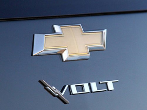 Производитель гарантирует покупателям гибрида Chevrolet Volt, что батарея в их машине прослужит…