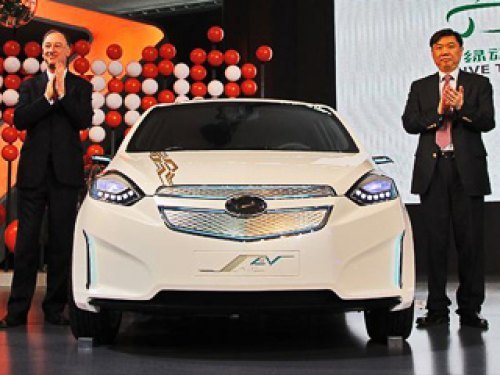 Внешне электрический концепт Chevrolet Sail чем-то напоминает знаменитый хэтчбек Volt. Всё дело в…