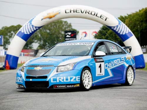 В сезоне 2010 года Chevrolet выиграл Кубок конструкторов, а гонщики команды Иван Мюллер и Роберт…