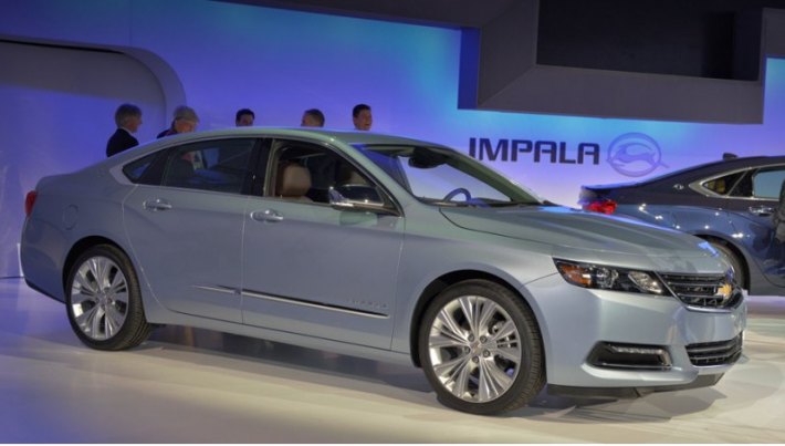 Новинка выглядит современно и выполнена в стилистике последних моделей Chevrolet. Седан Impala…