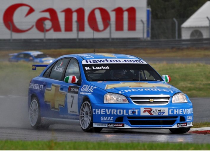 Всего у Chevrolet 59 побед на этапах WTCC, причем на счету Lacetti только семь в 2007-м.