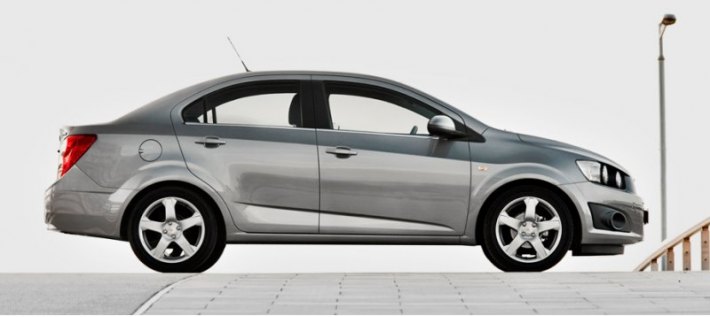 В настоящий момент самый доступный седан Chevrolet Aveo обойдется минимум в 454 000 рублей.
