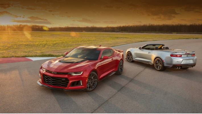Ускоряет двухдверку Chevrolet Camaro ZL1 агрегат V8 6.2 LT4 с приводным компрессором. На выбор:…