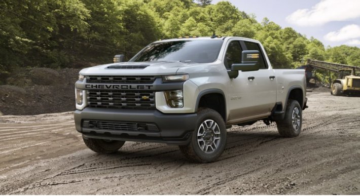 Грузоподъемность Silverado HD в зависимости от кабины, длины платформы, мотора и комплектации…