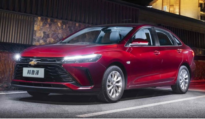 Обновленный седан Chevrolet Monza оказался дешевле Lada Vesta
