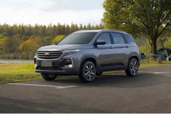 По мнению журналистов издания «За Рулем», Chevrolet Captiva выделяется на фоне остальных тем, что…