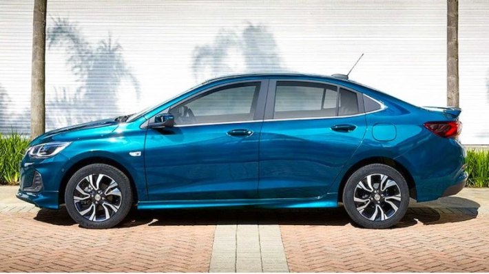 В Россию привезли аналог Chevrolet Cruze, который бросит вызов новой «Весте»