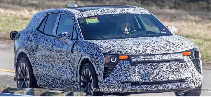 На тесты вывели Chevrolet Blazer EV 2024 в высокопроизводительной версии SS
