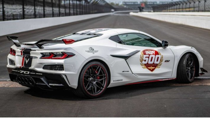 Это 19-й раз, когда Corvette становится гоночным автомобилем гонки Indy 500 с момента его премьеры…