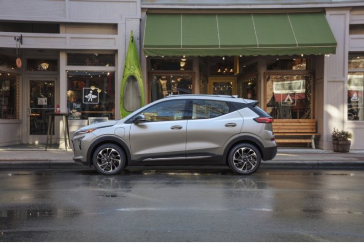 Впервые объявляя о снижении цен, Chevrolet заявила, что они отражают «постоянное желание компании…