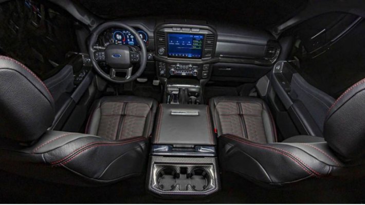 Следом идет Chevrolet Silverado, выбор на котором остановили 140 720 автолюбителей, что на 14,6%…