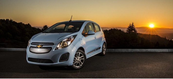 GM повторно отзывает более 120 тысяч Chevrolet Spark из-за открывающегося капота