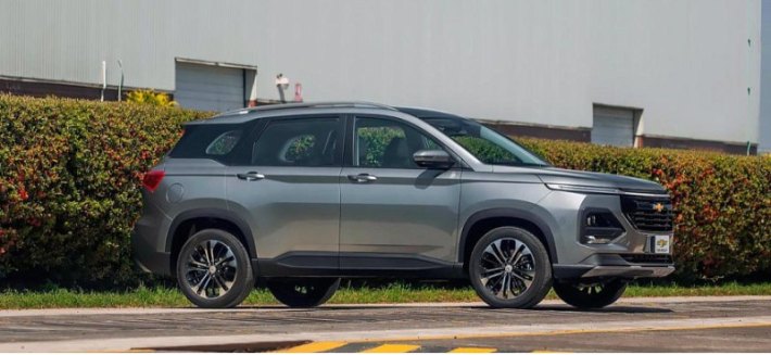 Autonews: В России стартовали продажи кроссовера Chevrolet Captiva 2022 года из ОАЭ