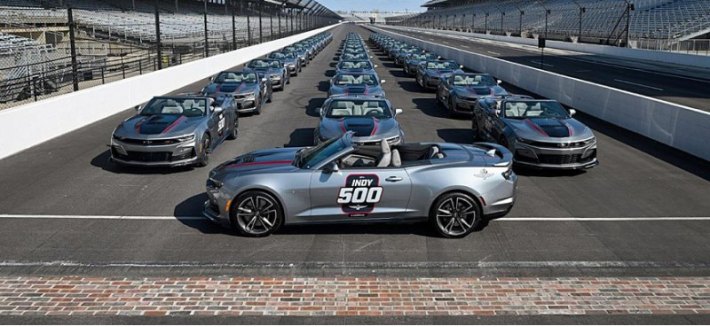 Компания Chevrolet представила целый парк Camaro SS для гонки Indy 500 2023 года