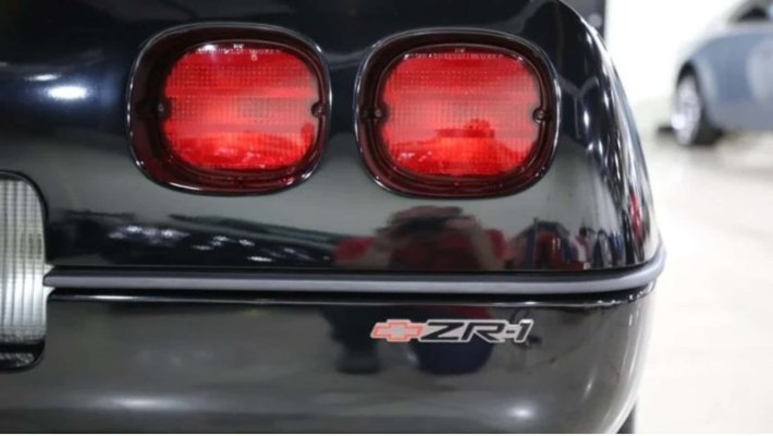 Результатом стал C4 Corvette мощностью 375 лошадиных сил вместо стандартных 5,7-литровых 245.…