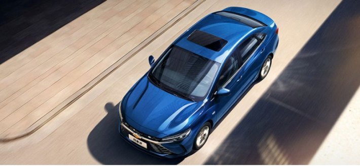 В России объявлен старт продаж новых кроссоверов Chevrolet Monza 2023 года