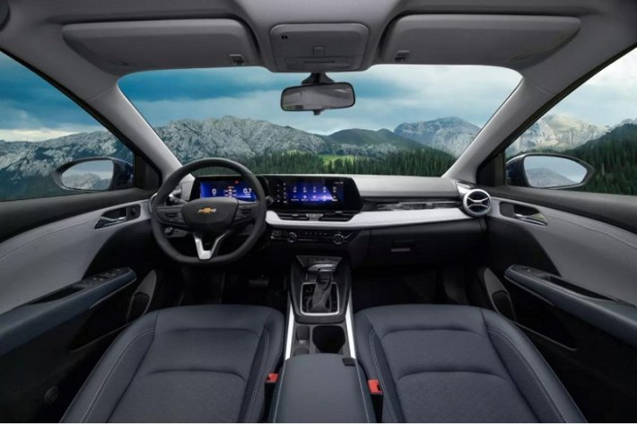 Автосалон из Саратова предлагает седан Chevrolet Monza 2023 года за 1,75 миллиона. Причем в цену…