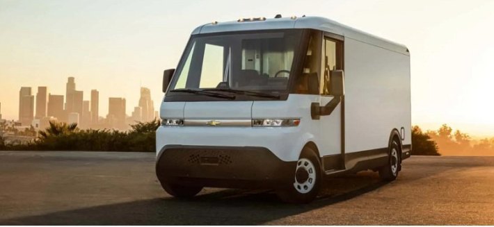 Новый электрофургон Chevrolet BrightDrop 2025 года оказался выгодным выбором