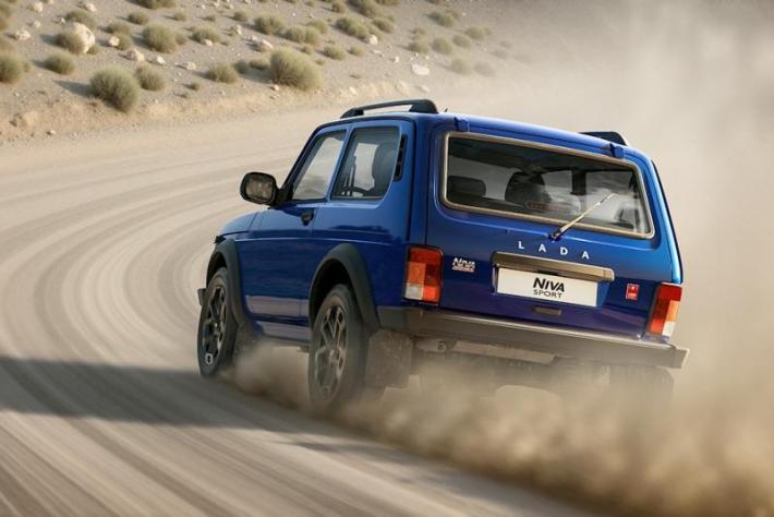 Базируется Niva Sport была на топовом варианте внедорожника. В списке опций заявлены кондиционер,…