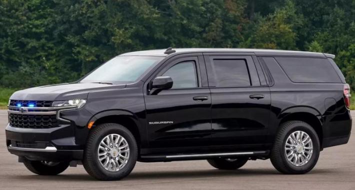 На фото Chevrolet Suburban Shield