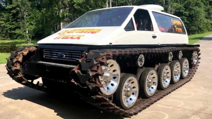 Монстр-танк, сделанный из Ford и моторов Chevrolet V8, продают за 7,8 млн рублей