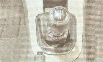 The car can be equipped with a five-speed manual or six-speed automatic transmission.
