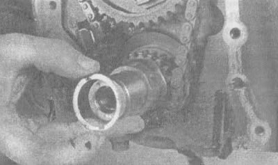 16.1. У шайбы имеется вырез для шпонки коленчатого вала