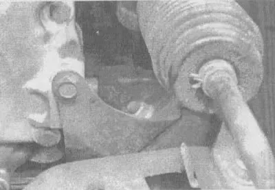 8.3b. Rear gearbox mount