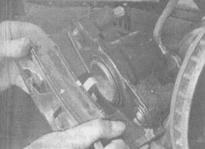 2.6в. Снимите внутреннюю колодку