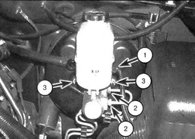 6.2. Детали главного тормозного цилиндра А - Разъем датчика уровня жидкости в бачке; В - Соединения…