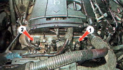 На двигателе установлены два датчика — датчик положения распределительного вала впускных клапанов 1…