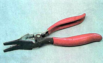 12. Скидач црева.