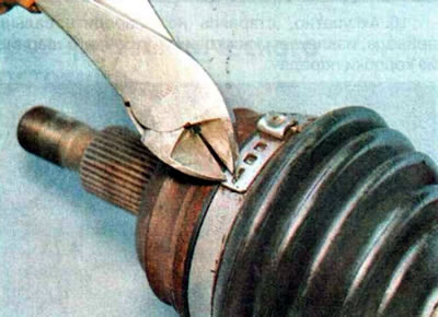 2. Користећи бочне секаче, одсеците браву велике стезаљке...
