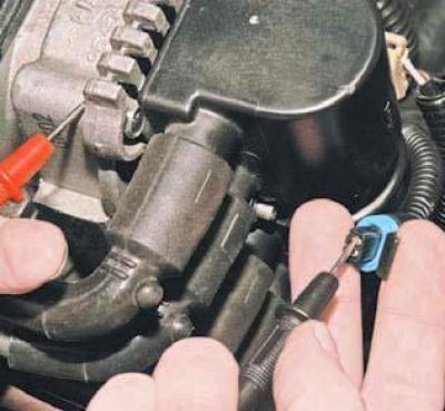 Где находится датчик температуры шевроле Checking the coolant temperature sensor and its circuits (Chevrolet Lanos T150 2