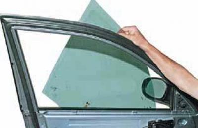 Как снять переднее стекло ланос Removing the front door glass (Chevrolet Lanos T150 2002-2009: Body: Repair of b
