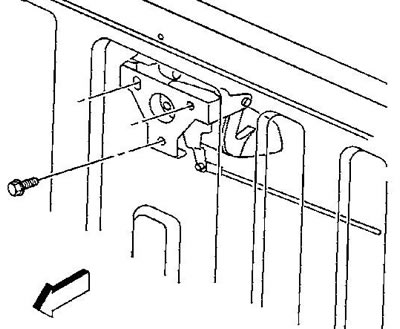 2. Odskrutkujte skrutky rukoväte zámku. Uťahovací moment 25 Nm.
