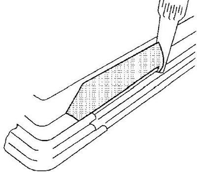 22. Нанесите на подготовленную область стекла непрерывный валик клея.