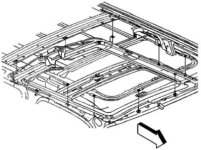 7. Отверните девять болтов крепления рамы люка.