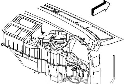 2. Kösse le a ventilátormotor vezetékének csatlakozóját.